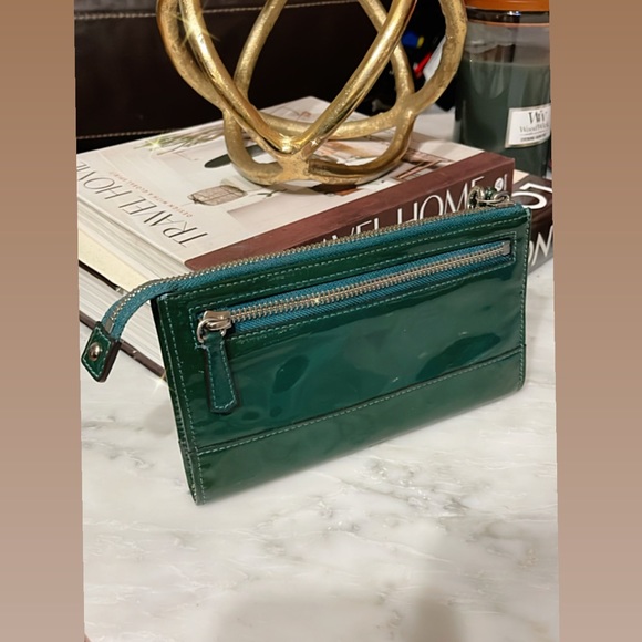 Pre-loved - Picture 2 of 3